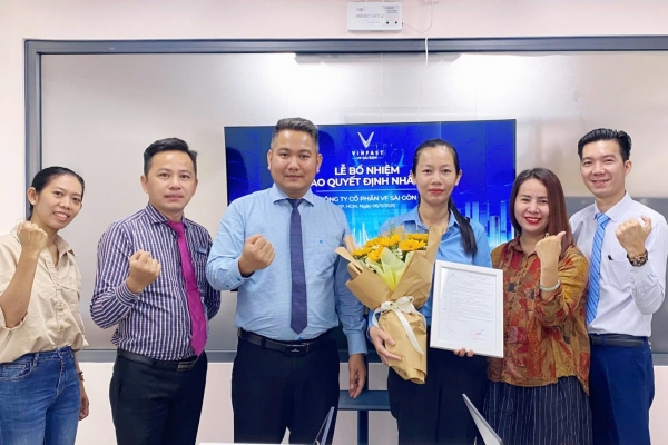 LỄ CÔNG BỐ QUYẾT ĐỊNH BỔ NHIỆM CÁN BỘ LÃNH ĐẠO QUẢN LÝ VINFAST VF SÀI GÒN