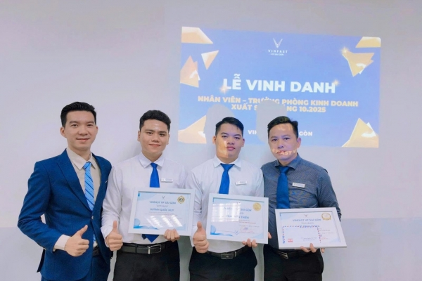 VF SÀI GÒN VINH DANH KHEN THƯỞNG TƯ VẤN BÁN HÀNG XUẤT SẮC THÁNG 10
